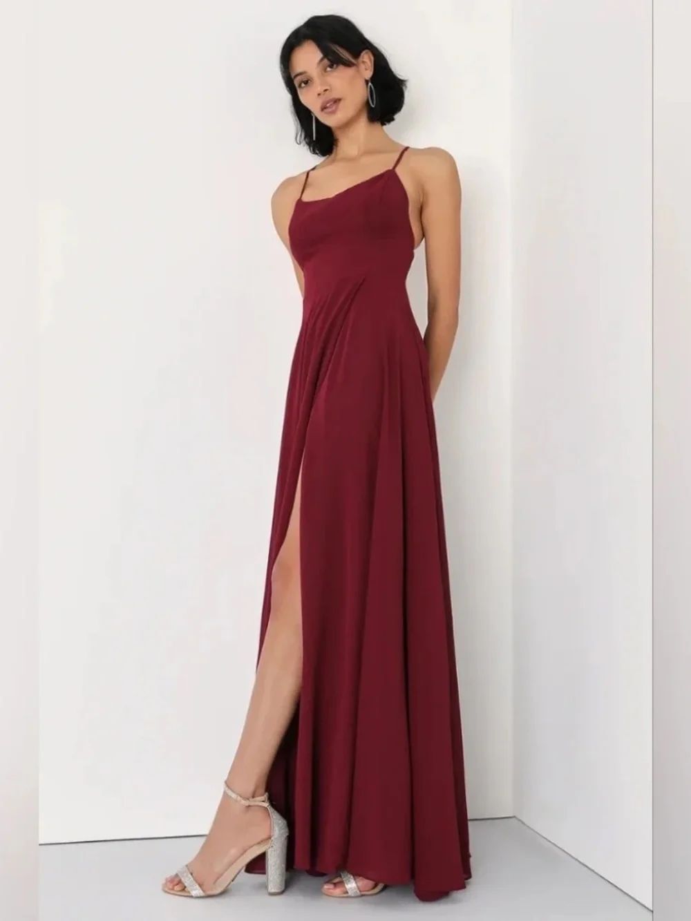 NWT Lulus Dreamy Romance Burgundy Backless Maxi Dress Size M